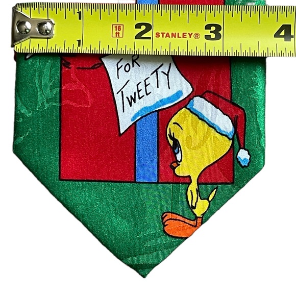 Looney Toons Christmas Tie - Picture 2 of 7